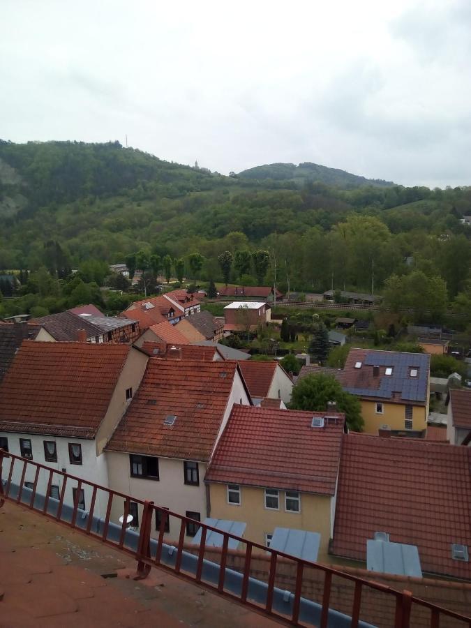 Kleine Ferienwohnung Am Kahlaer Markt Kahla  Buitenkant foto