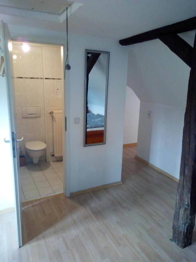 Kleine Ferienwohnung Am Kahlaer Markt Kahla  Buitenkant foto